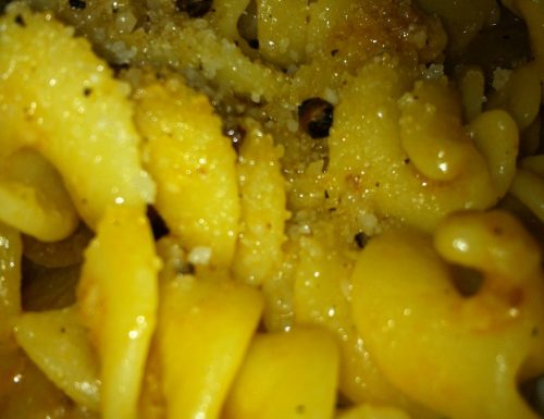 Pasta, Patate, Zucchine, Pomodoro e Cipolle…………….